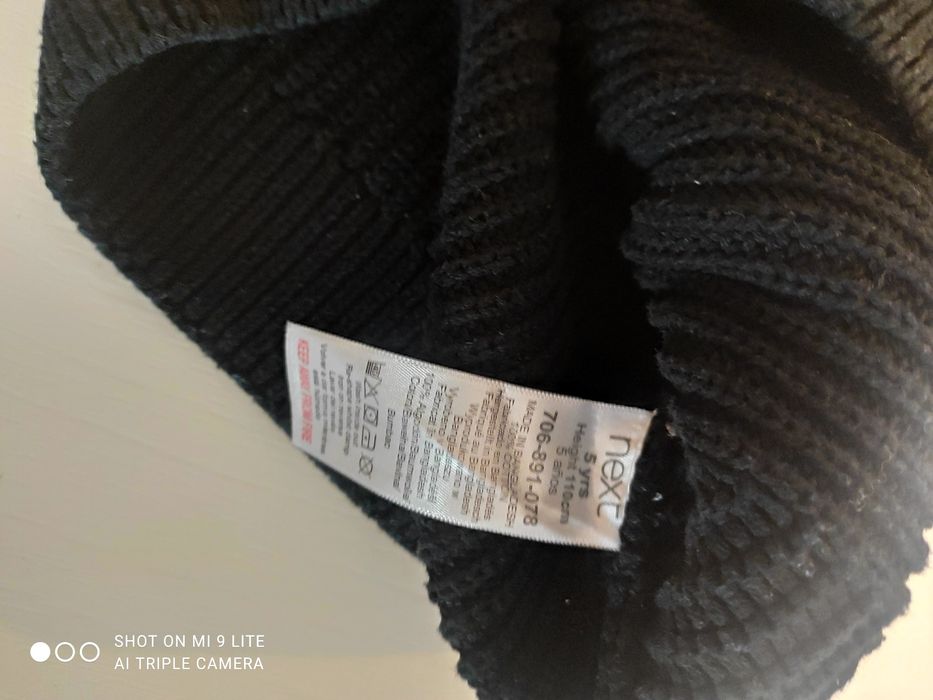 Czarny gruby sweter next 110