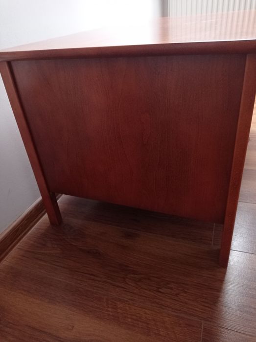 Szafka pod telewizor drewniana