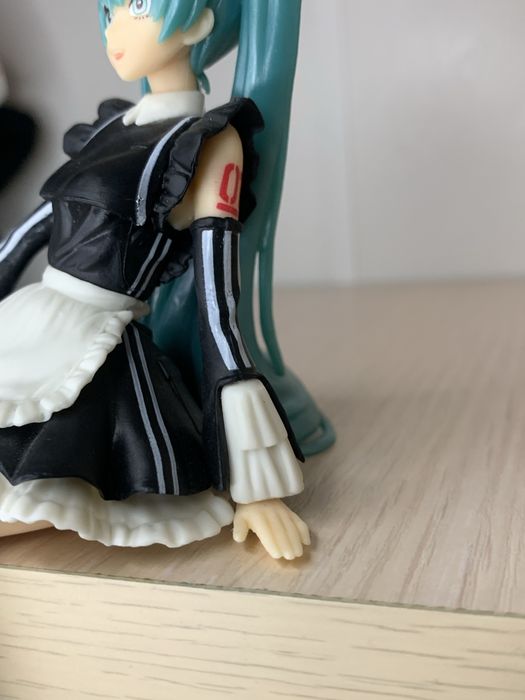 Аніме фігурка Хатсуне Міку Vocaloid Project Sekai покоївка на стіл