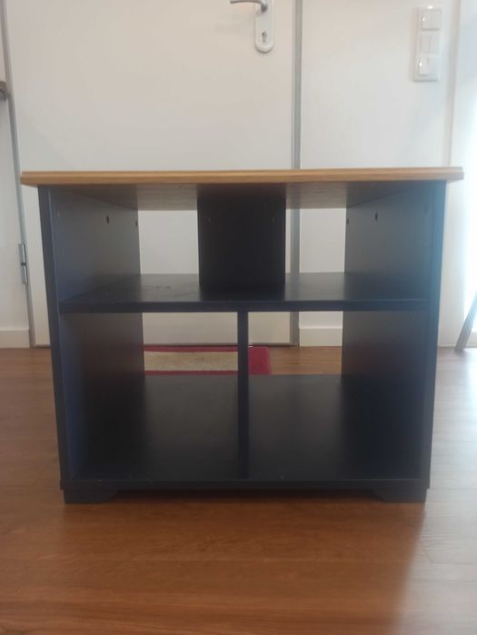Mesa de centro pouco usada