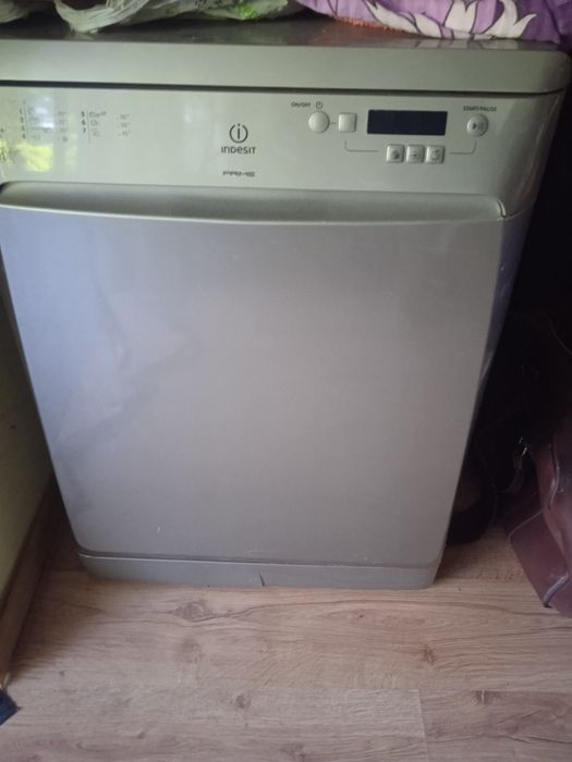 Zmywarka wolnostojąca  Indesit DFP 5731