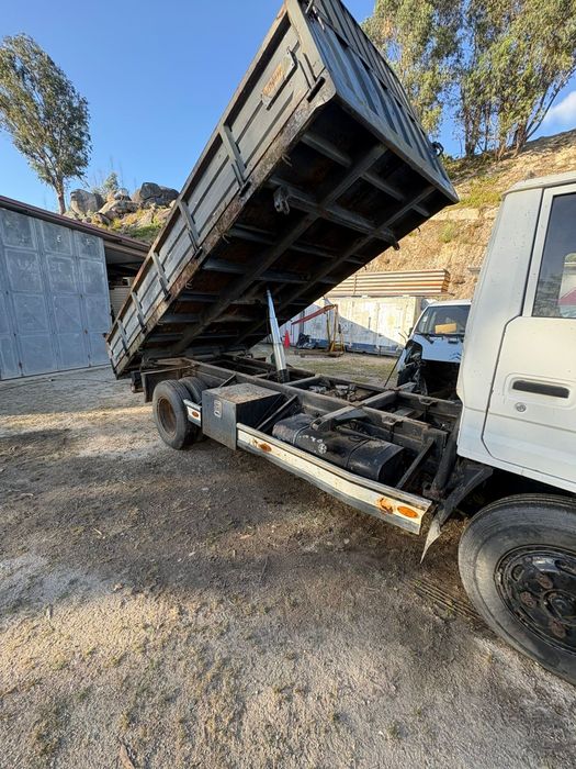 Cabine Toyota dina 250 para venda