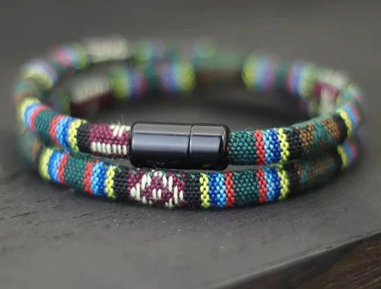 Bransoletka dla mężczyzn. Styl Boho. Wełna. Zacisk magnes. Nowa.