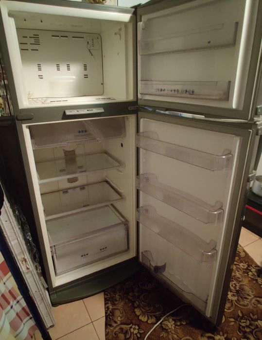 Продам холодильник WHIRLPOOL