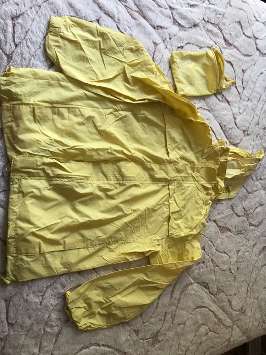 Casacos impermeáveis tamanho 36 e 38