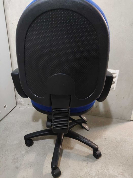 Fotel biurowy obrotowy
