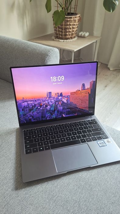 Huawei MateBook X Pro 13,9" Ekran dotykowy  | i5-10210U | 16 GB RAM | 512 GB SSD | NVIDIA MX250