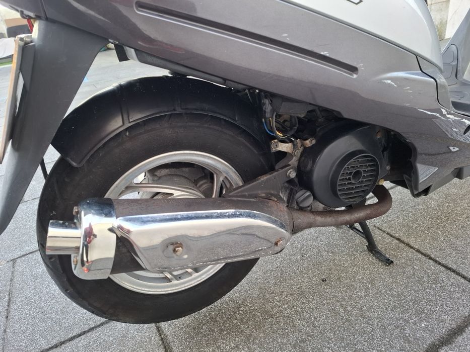 Peugeot V-Clic 50 cm3 2012