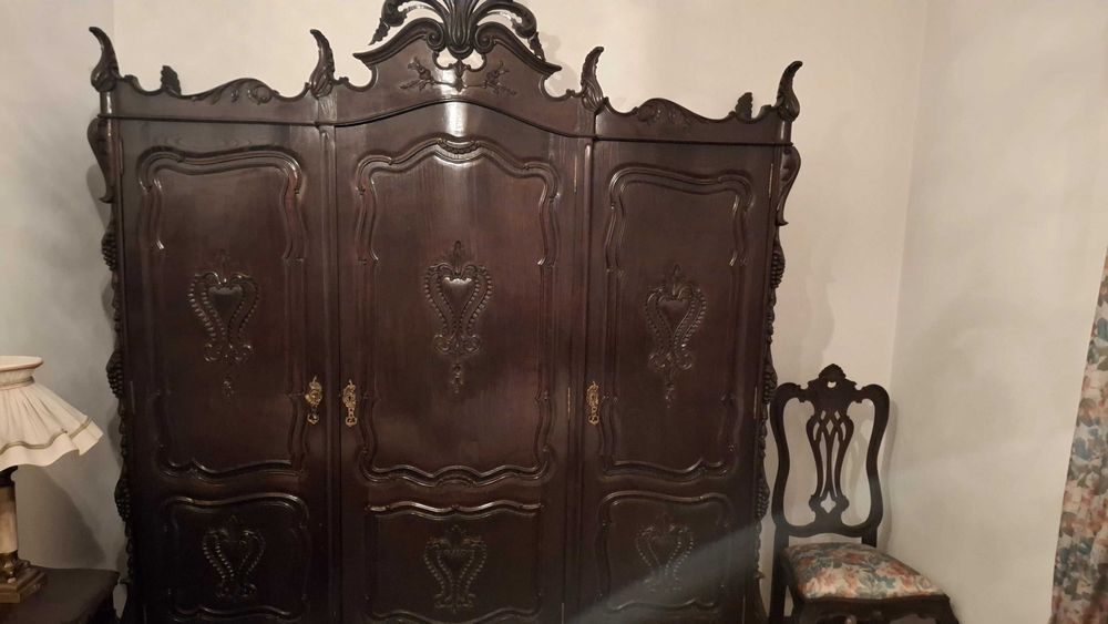 Quarto completo antigo