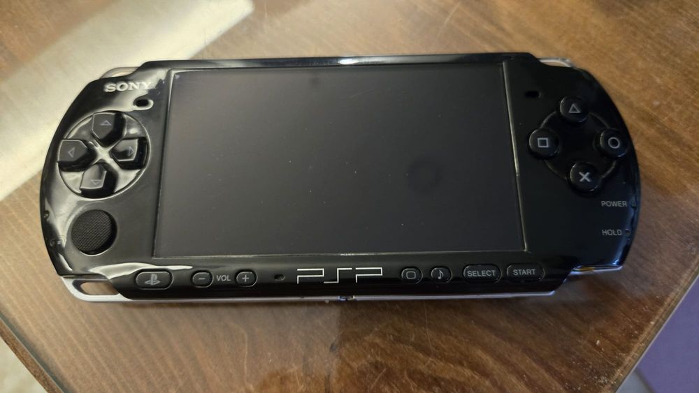 Konsola Sony PSP z grami