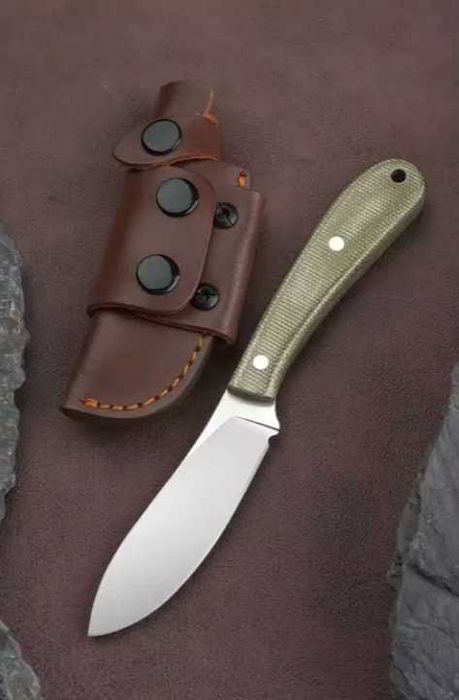 Ніж для виживання 440 з фіксованим лезом і кобурою