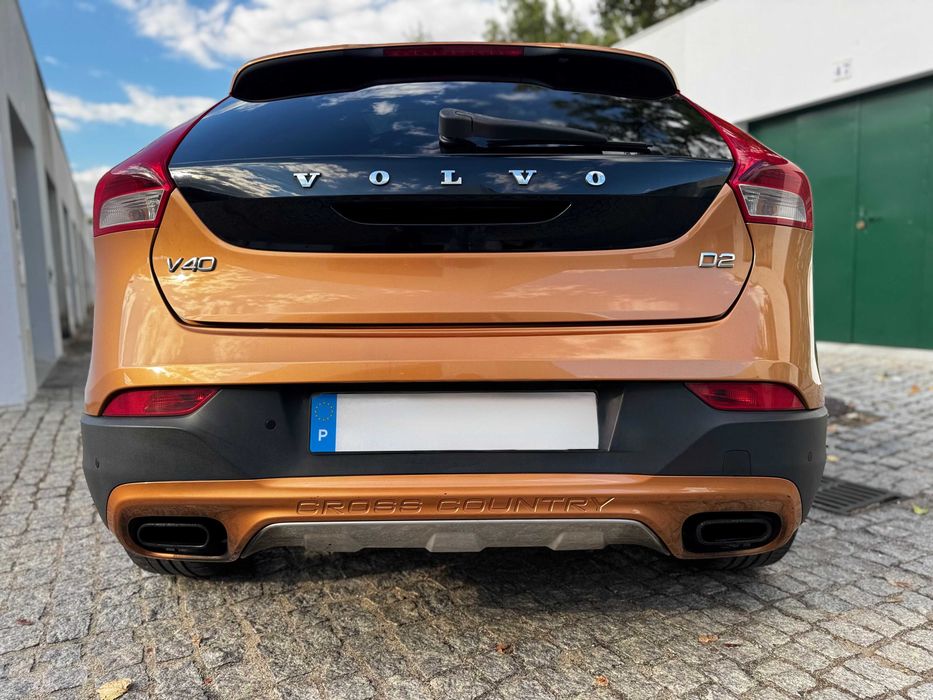 Volvo V40 Cross Country D2 Kinetic Momentum 6Vel.