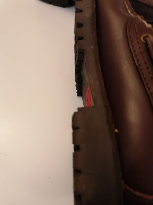 Sapatos de vela  em pele  T 32