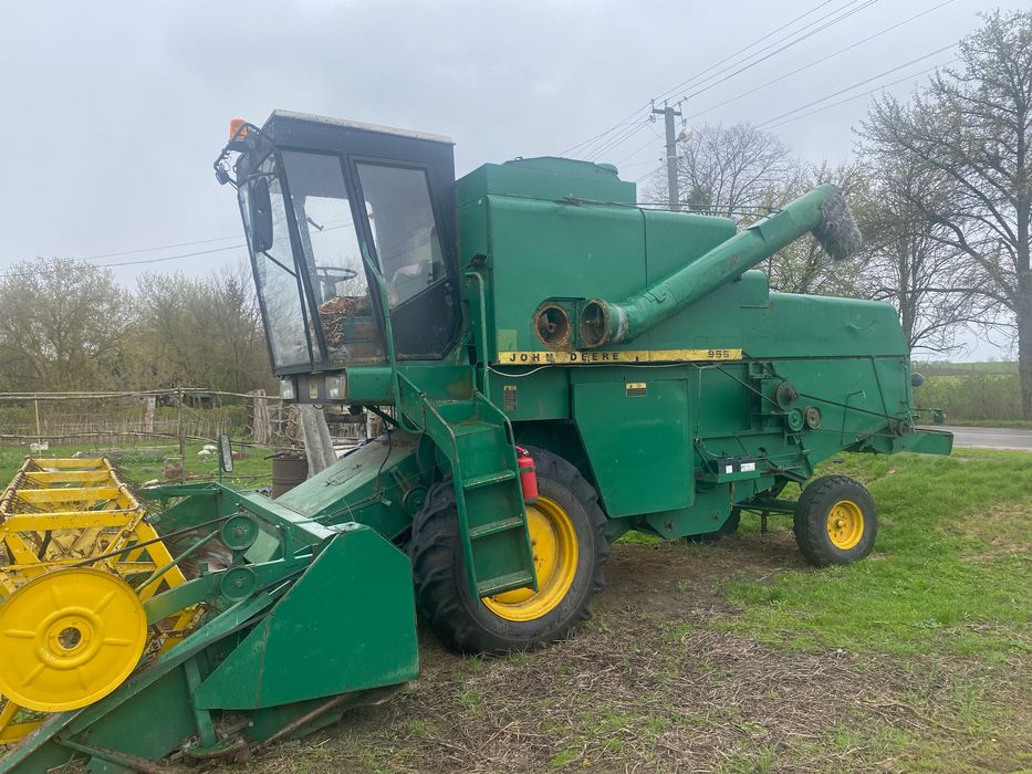 Продам комбаїн John Deere