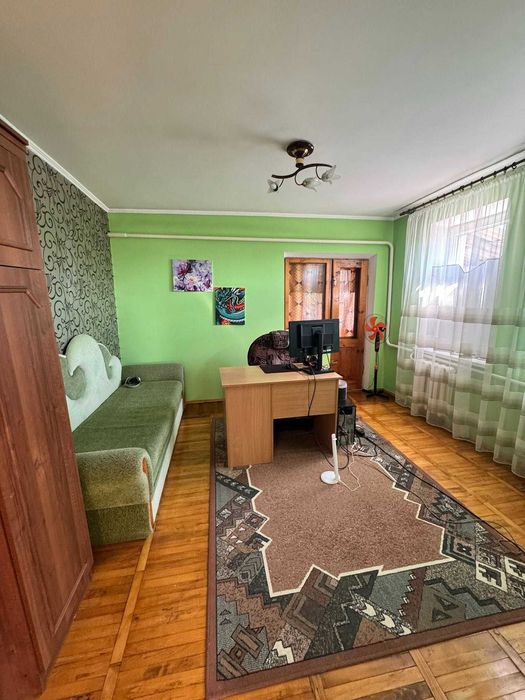 Продам будинок м. Кременець (перша лінія)