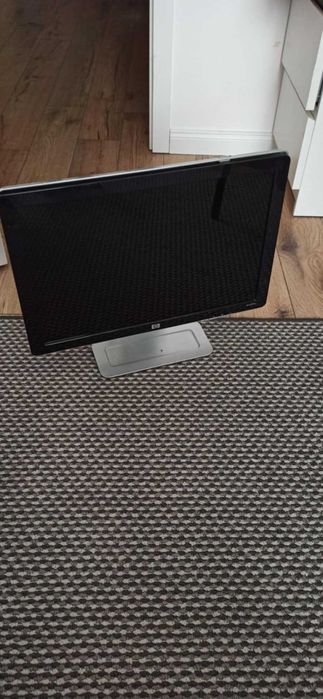 Monitor HP W2216v stan bardzo dobry