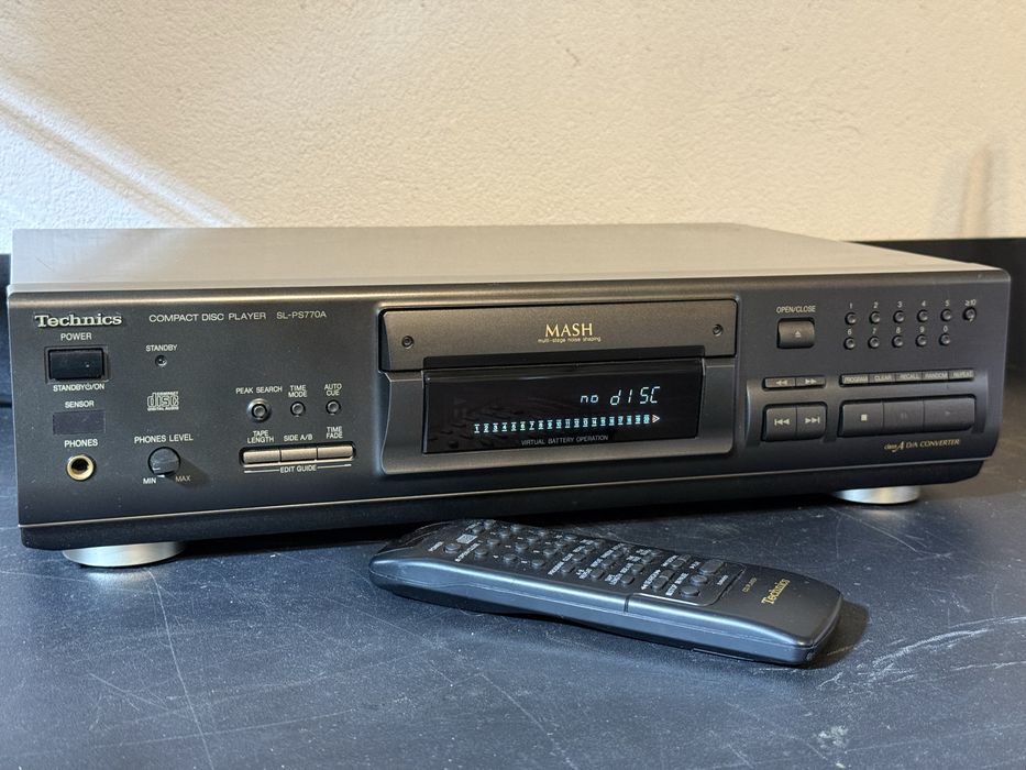 Odtwarzacz płyt CD Technics SL-PS770A z Pilotem