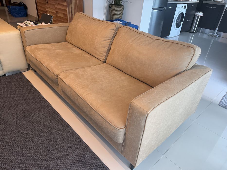 Sofa Beliani - 3 lugares - comprado em março 2025.