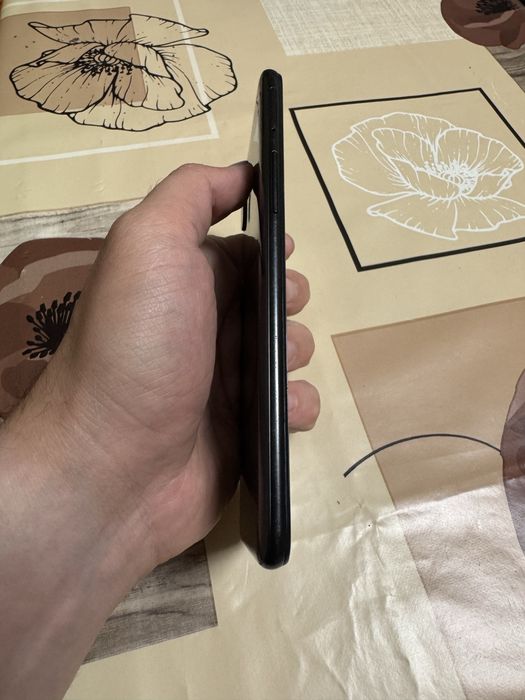 Продам Samsung A20s