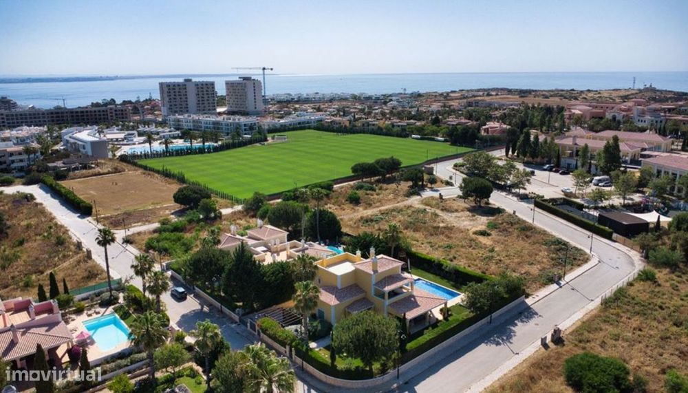 Urban Building Plot for Sale – Villa Construction Site in Lagos, Algarve