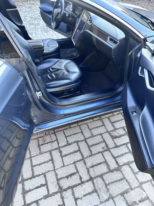 Продам Tesla s 85 тесла с