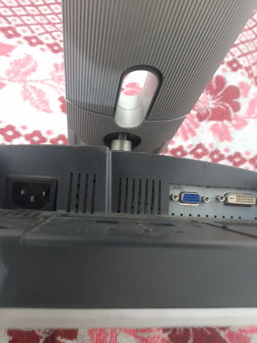 LG Flatron L1730B de 17 de 2005