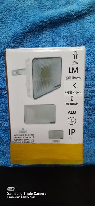 Focos brancos para interior ou exterior