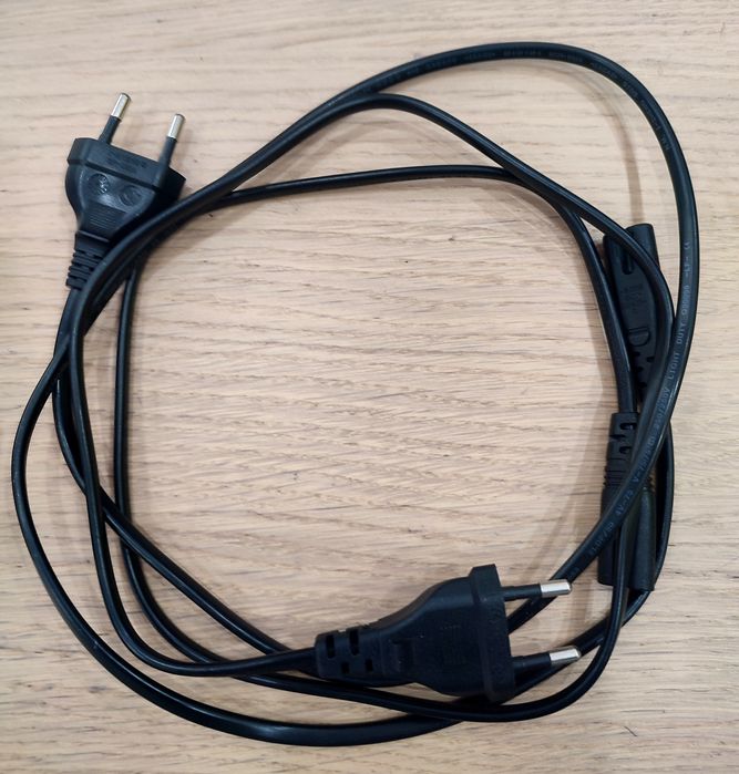 4 Baterias Canon LP-E12, 2 carregadores (um deles Canon)