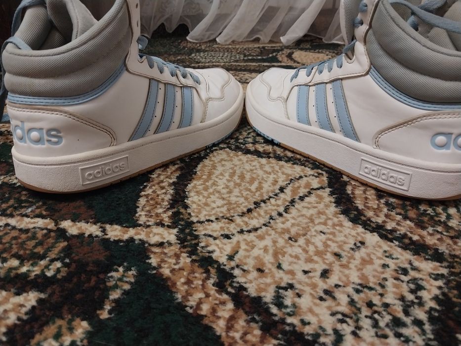 Оригинал Adidas кроссовки