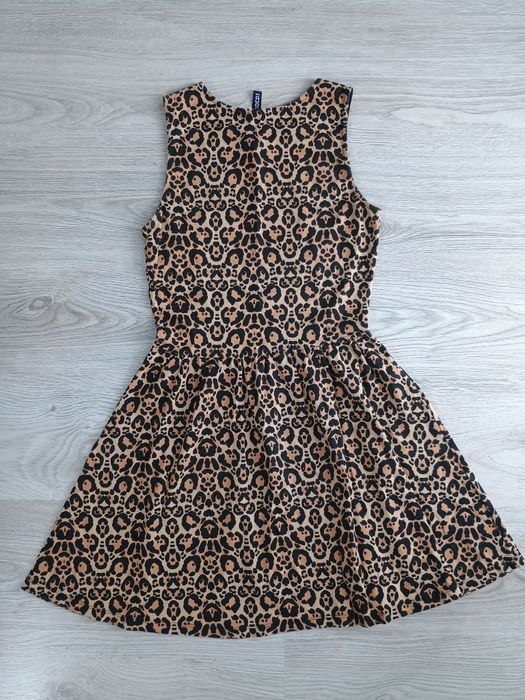 Sukienka DIVIDED panterka rozmiar 36/S