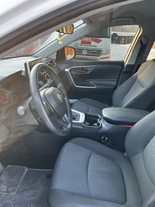 Toyota RAV 4 2021  р. в.