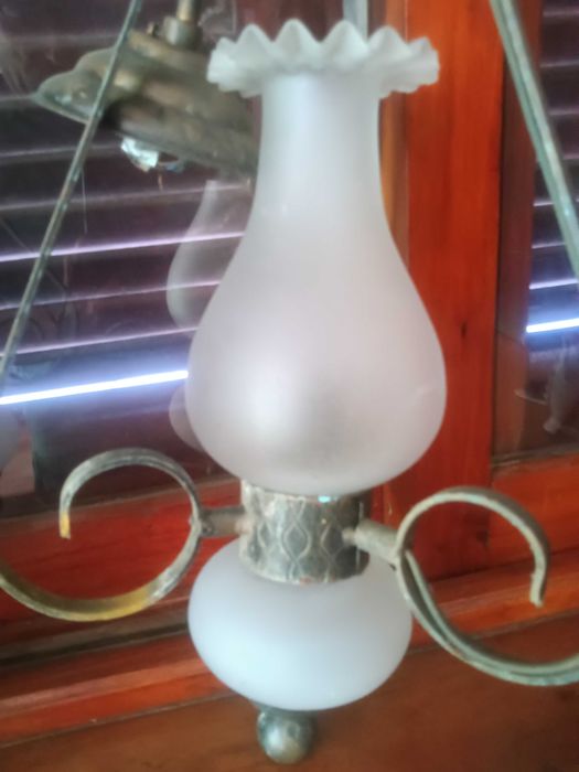 Vendo par de candeeiros.