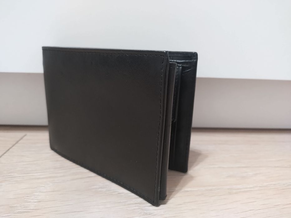 Portfel męski skórzany nowy Semi Line