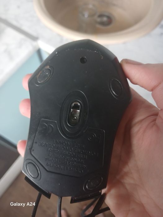 Продам мишку компьютерну