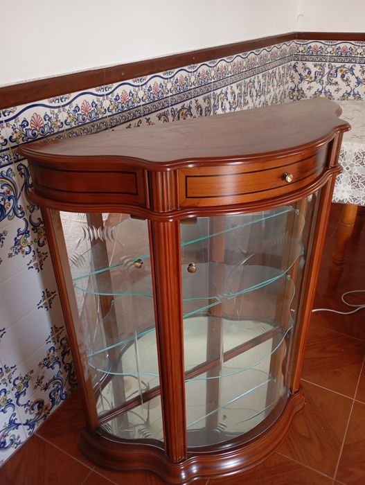 Cristaleira como NOVA