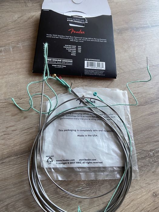 Cordas de baixo Fender flatwound USA