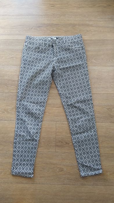 Spodnie Stradivarius rozm 38