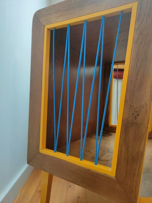 Szafka RTV PRL, patyczak ze sznurkami