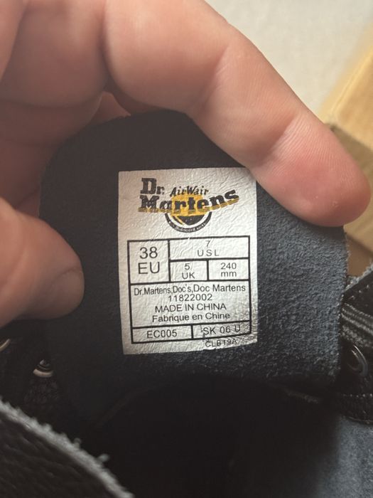 Жіночі черевики Dr. Martens