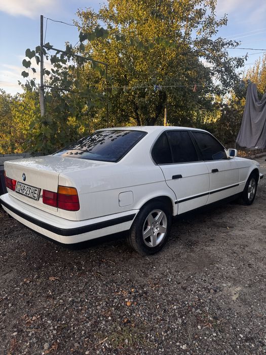 BMW  520і   1991