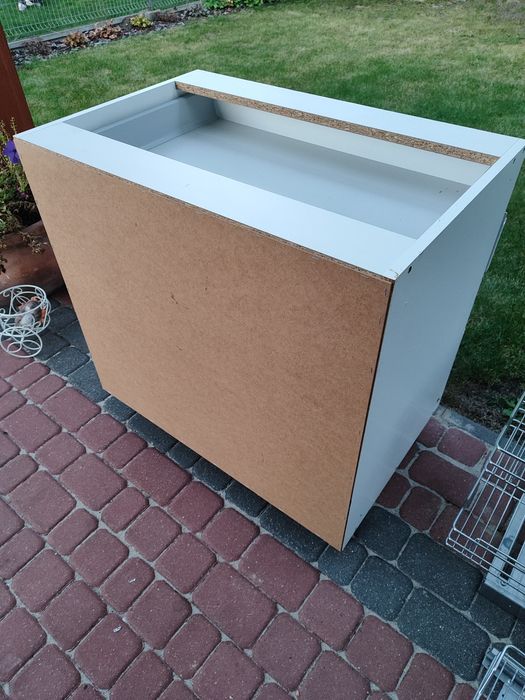 Szafka z szufladami