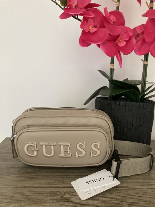 Nowa nerka crossbody Guess