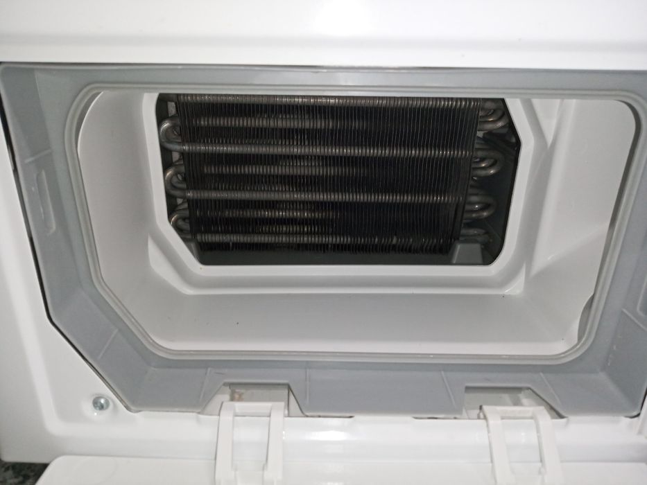 Сушильная машина Bosch Serie 4 8кг ТЕПЛОВОЙ НАСОС А+++ из Германии