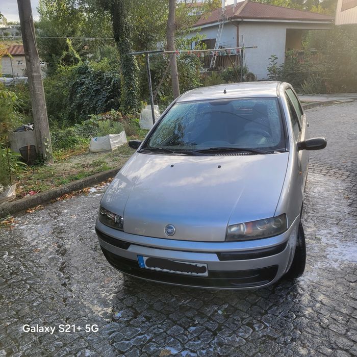 Fiat punto cinza