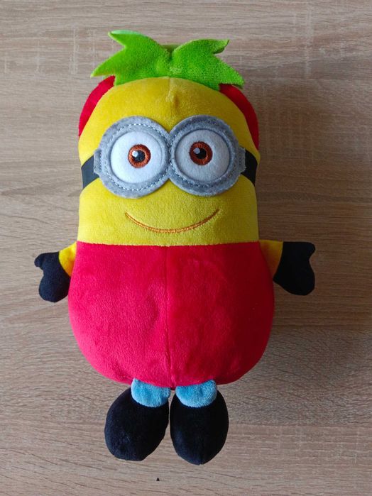 Maskotka. Pluszak Minionek.