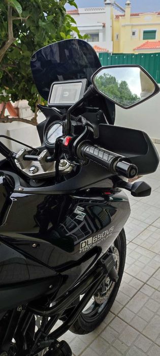 V Strom DL 650 em excelente estado