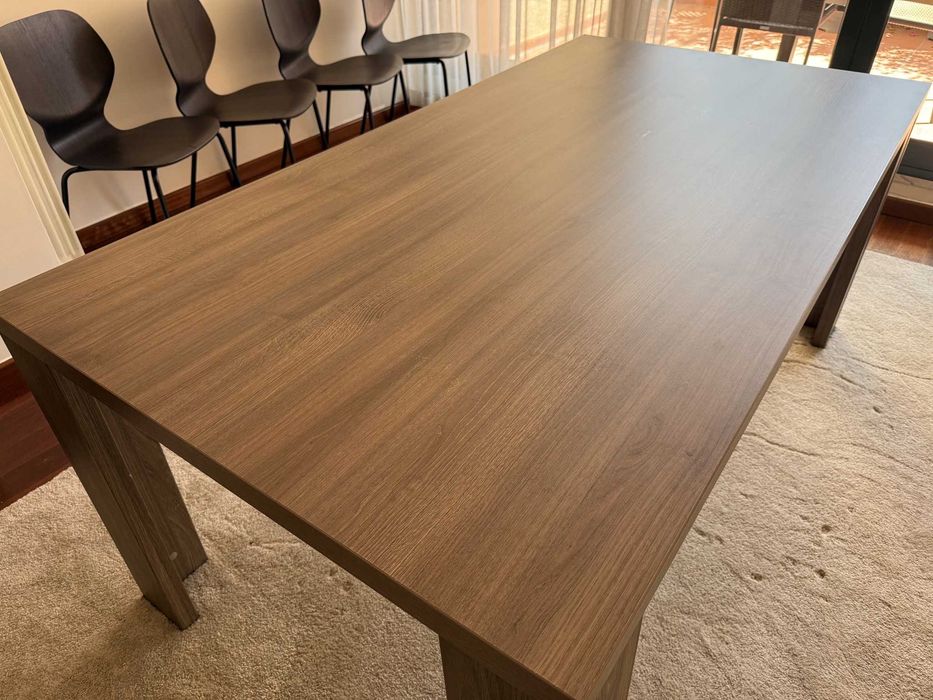 Mesa de Jantar Grande