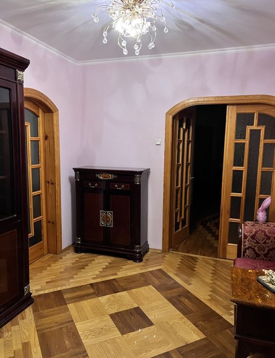 Квартира на м-ві Таращанський.Працюємо з держпрограмами та Є-відновлен