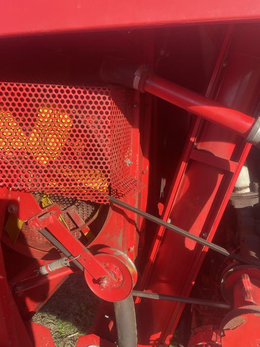 Комбайн Massey Ferguson 19