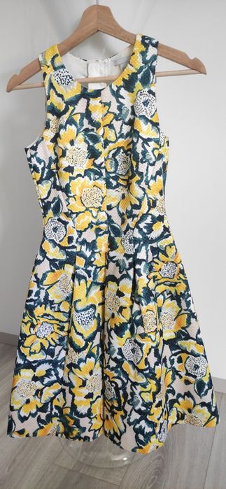 Vestido efeito floral